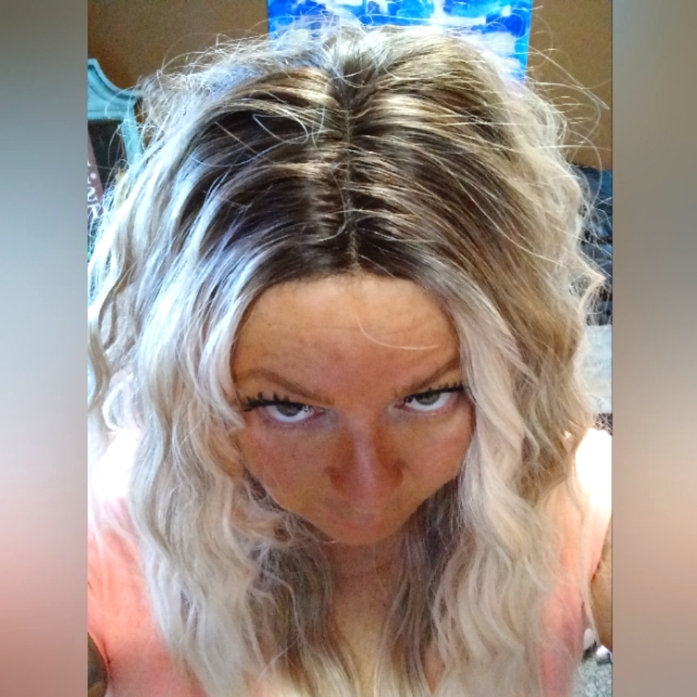 Chelsea Smith Londyn Wig - Picture 5 of 6